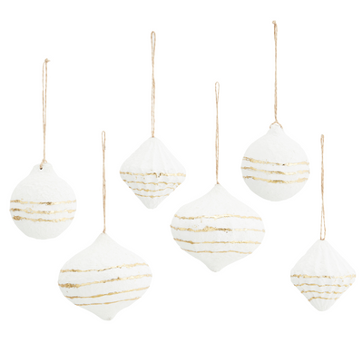 madam-stoltz-white-gold-rustic-sustainable-christmas-decorations-paper